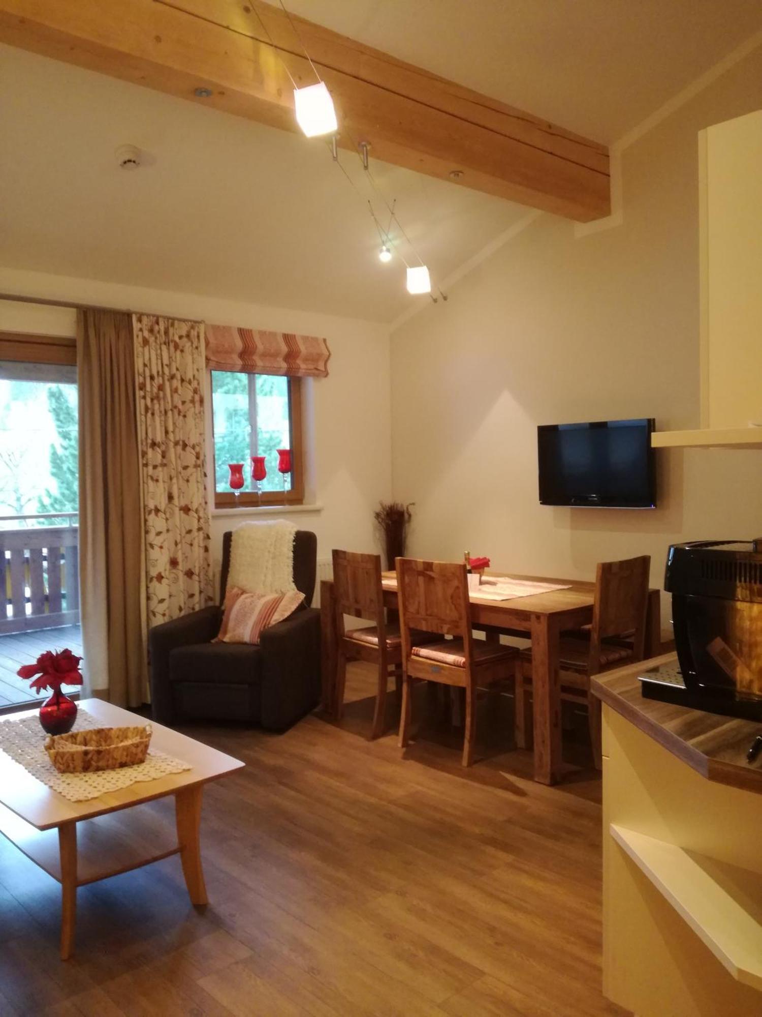 Appartements Sportsueberl Berwang Exteriör bild