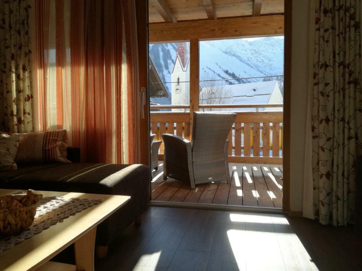 Appartements Sportsueberl Berwang Exteriör bild